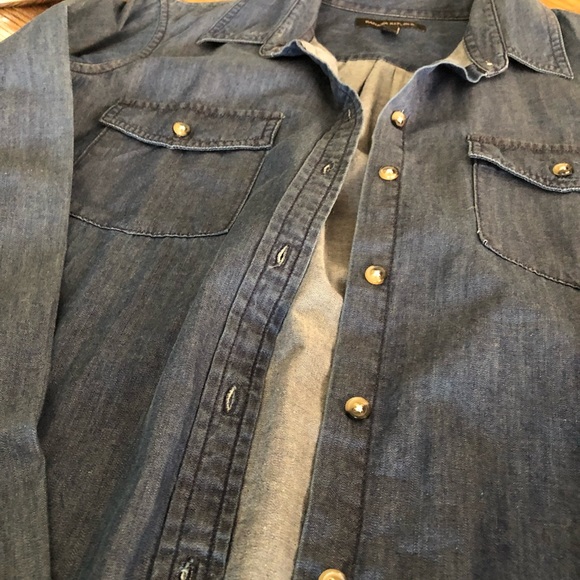 Banana Republic Denim Shirt - Picture 2 of 5